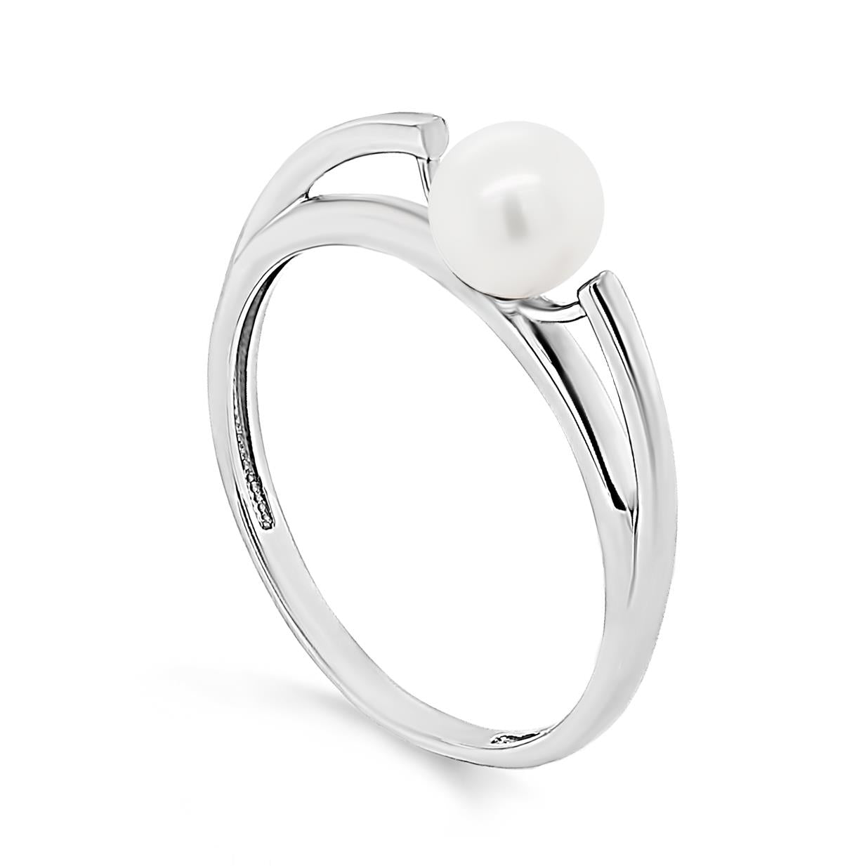 Ring Decent with pearl